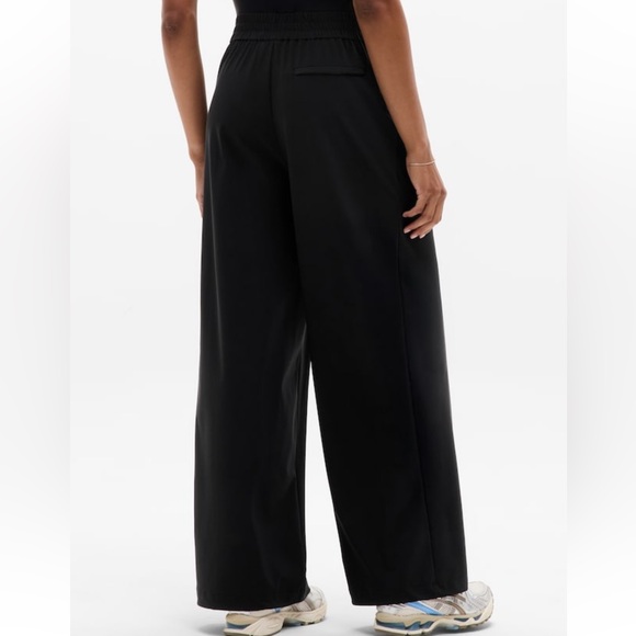 Athleta Pinnacle High Rise Trouser // Black - Picture 3 of 15